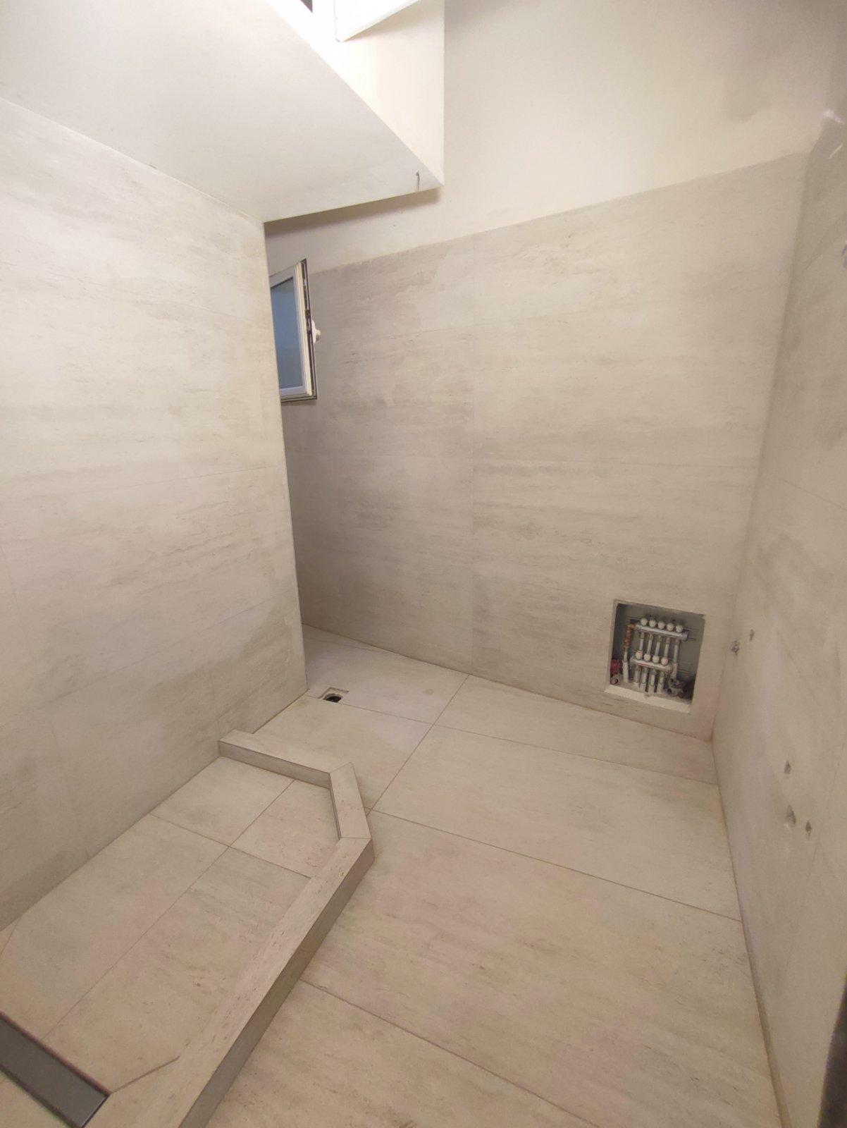 Τοποθέτηση πλακιδίων