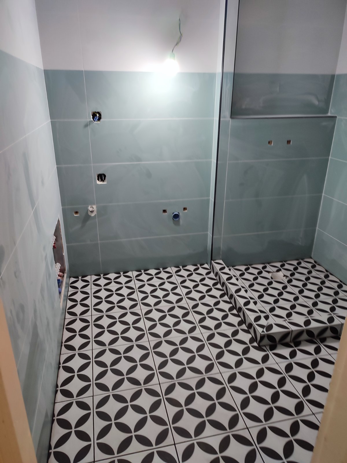 Τοποθέτηση πλακιδίων